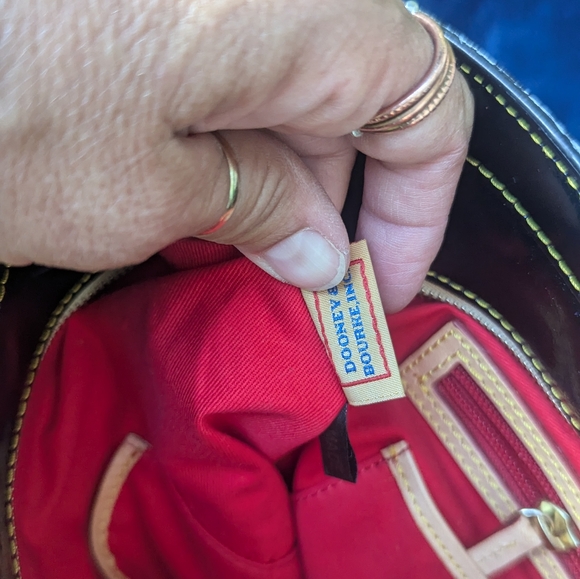 Dooney and Bourke pattern leather tote - Picture 6 of 7